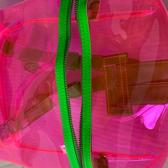 Backpack - Picture 4 of 4